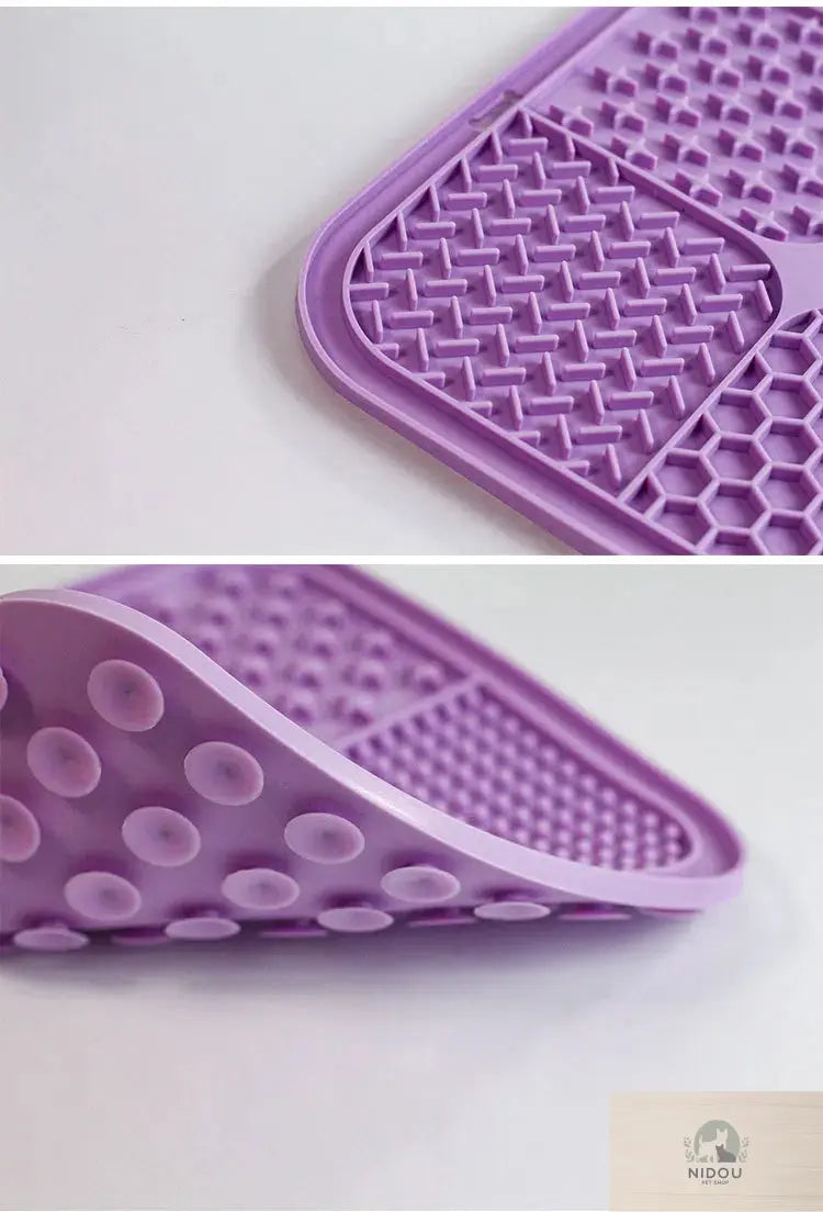 Pet Licking Mat Silicone Pet Food Suction Cup Licking Mat Slow Feeding Mat Anti-choking Slow Food Basin NIDOU - Accessoires/ Produits amis4pattes