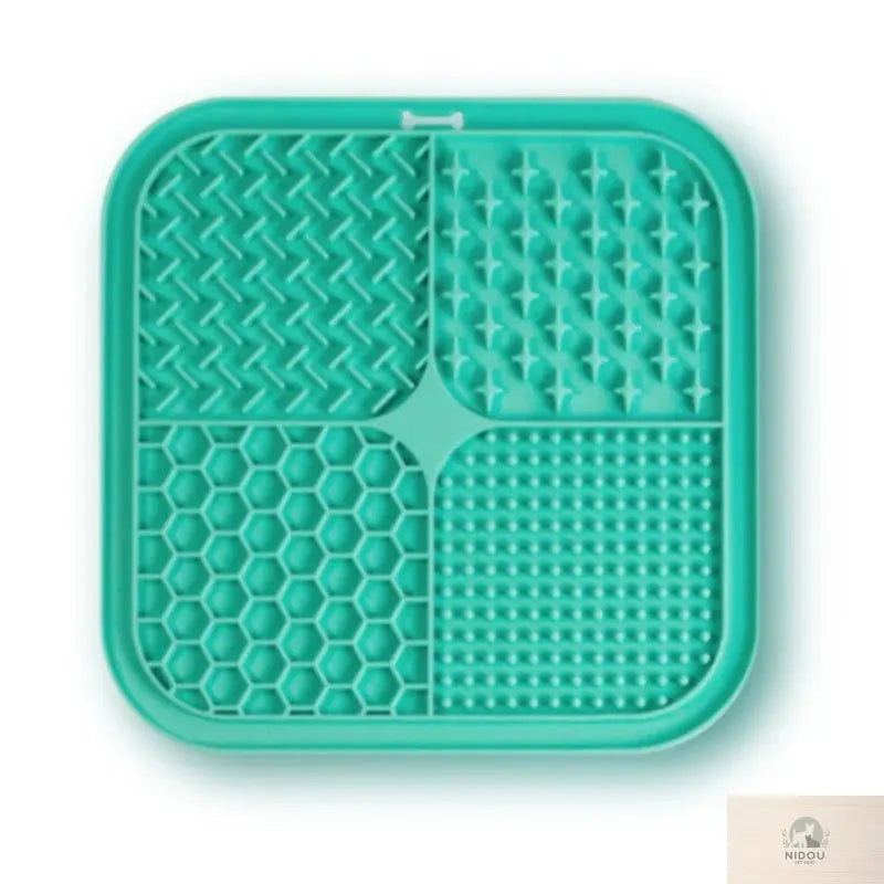 Pet Licking Mat Silicone Pet Food Suction Cup Licking Mat Slow Feeding Mat Anti-choking Slow Food Basin NIDOU - Accessoires/ Produits amis4pattes